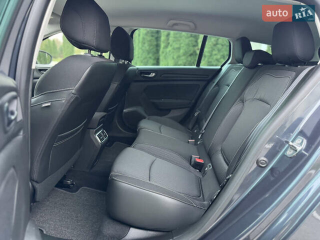 Серый Рено Меган, объемом двигателя 1.5 л и пробегом 178 тыс. км за 13900 $, фото 104 на Automoto.ua