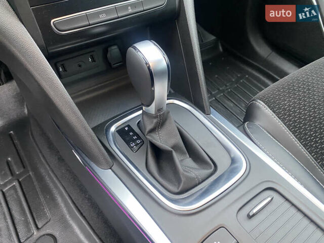 Серый Рено Меган, объемом двигателя 1.5 л и пробегом 192 тыс. км за 15800 $, фото 29 на Automoto.ua