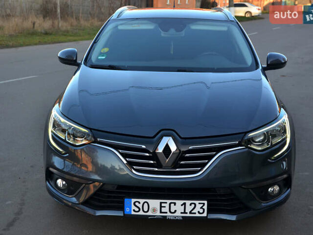Серый Рено Меган, объемом двигателя 1.46 л и пробегом 128 тыс. км за 15800 $, фото 1 на Automoto.ua