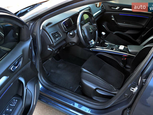 Серый Рено Меган, объемом двигателя 1.46 л и пробегом 128 тыс. км за 15800 $, фото 18 на Automoto.ua