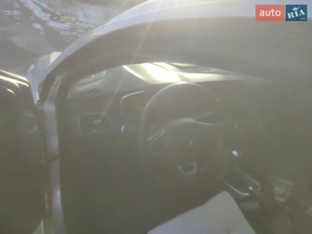 Сірий Рено Меган, об'ємом двигуна 1.46 л та пробігом 185 тис. км за 14600 $, фото 2 на Automoto.ua