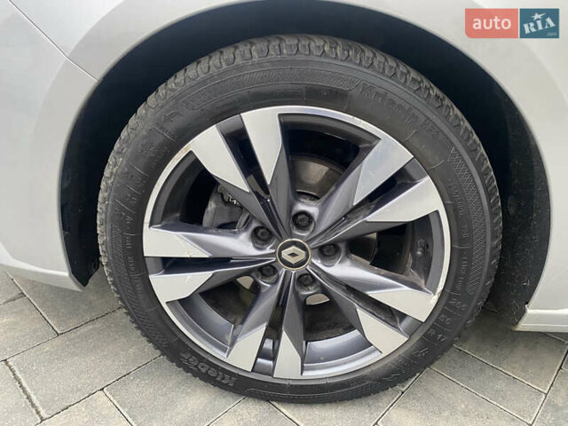 Серый Рено Меган, объемом двигателя 1.5 л и пробегом 192 тыс. км за 15800 $, фото 49 на Automoto.ua