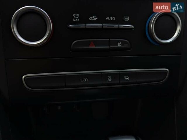 Серый Рено Меган, объемом двигателя 1.5 л и пробегом 159 тыс. км за 16300 $, фото 30 на Automoto.ua