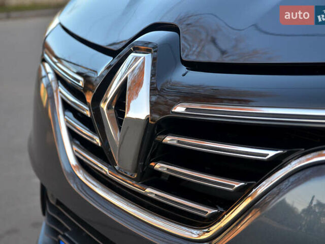 Серый Рено Меган, объемом двигателя 1.46 л и пробегом 128 тыс. км за 15800 $, фото 2 на Automoto.ua