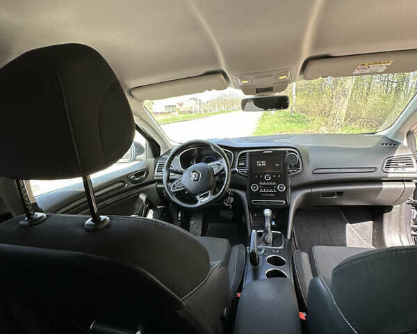 Серый Рено Меган, объемом двигателя 1.46 л и пробегом 180 тыс. км за 13250 $, фото 22 на Automoto.ua