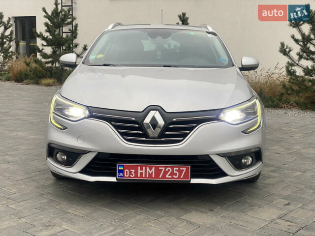 Серый Рено Меган, объемом двигателя 1.5 л и пробегом 192 тыс. км за 15800 $, фото 2 на Automoto.ua