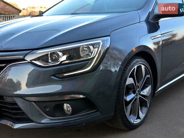 Серый Рено Меган, объемом двигателя 1.46 л и пробегом 128 тыс. км за 15800 $, фото 4 на Automoto.ua