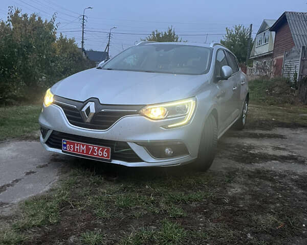 Рено Меган 2019 у Чернігові на Automoto.ua Сірий Рено Меган, об'ємом двигуна 1.46 л та пробігом 138 тис. км за 14800 $, фото 21 на Automoto.ua