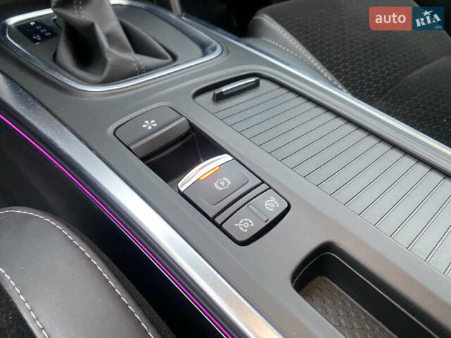 Серый Рено Меган, объемом двигателя 1.5 л и пробегом 192 тыс. км за 15800 $, фото 30 на Automoto.ua