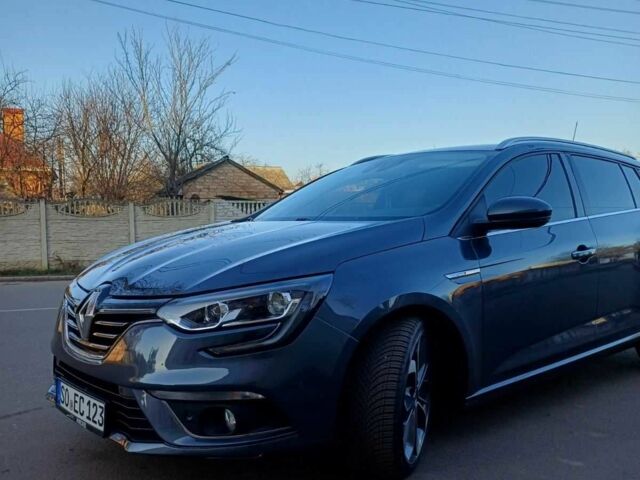 Серый Рено Меган, объемом двигателя 0 л и пробегом 128 тыс. км за 375 $, фото 1 на Automoto.ua