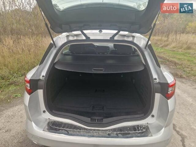 Рено Меган 2019 в Броварах на Automoto.ua Серый Рено Меган, объемом двигателя 1.5 л и пробегом 239 тыс. км за 14600 $, фото 9 на Automoto.ua