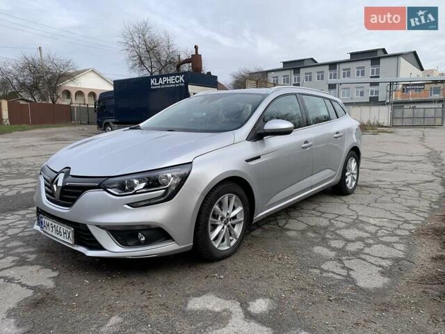 Серый Рено Меган, объемом двигателя 1.46 л и пробегом 230 тыс. км за 13400 $, фото 1 на Automoto.ua