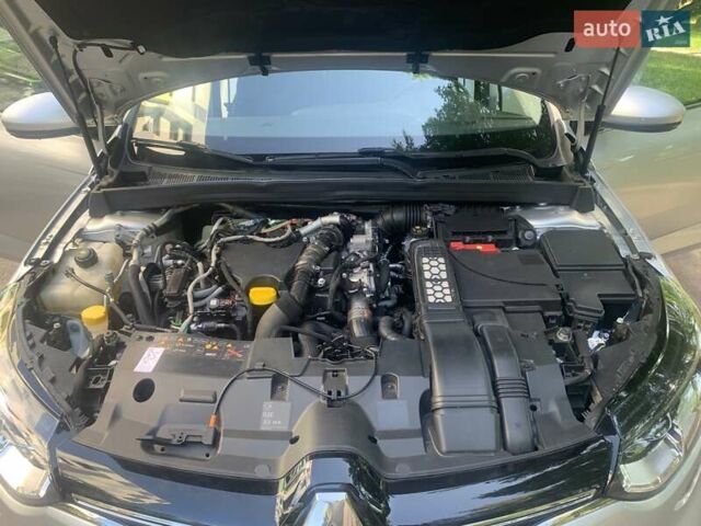 Рено Меган 2019 в Житомире на Automoto.ua Серый Рено Меган, объемом двигателя 1.46 л и пробегом 229 тыс. км за 13250 $, фото 13 на Automoto.ua