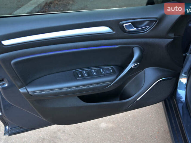 Серый Рено Меган, объемом двигателя 1.46 л и пробегом 128 тыс. км за 15800 $, фото 19 на Automoto.ua