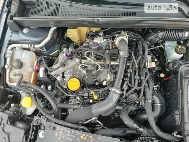 Серый Рено Меган, объемом двигателя 0 л и пробегом 142 тыс. км за 12750 $, фото 48 на Automoto.ua