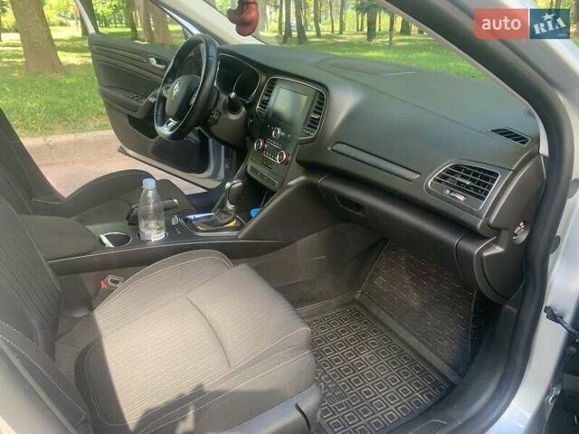 Рено Меган 2019 в Житомире на Automoto.ua Серый Рено Меган, объемом двигателя 1.46 л и пробегом 229 тыс. км за 13250 $, фото 11 на Automoto.ua
