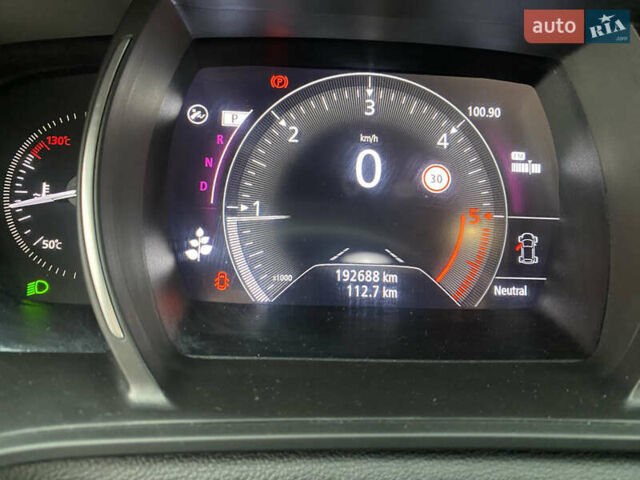 Серый Рено Меган, объемом двигателя 1.5 л и пробегом 192 тыс. км за 15800 $, фото 22 на Automoto.ua