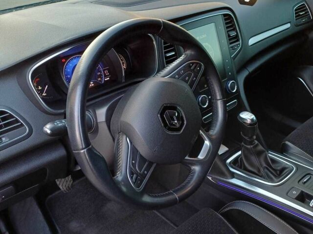 Серый Рено Меган, объемом двигателя 0 л и пробегом 128 тыс. км за 375 $, фото 6 на Automoto.ua