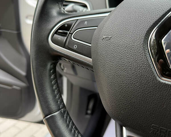 Сірий Рено Меган, об'ємом двигуна 1.46 л та пробігом 237 тис. км за 13500 $, фото 62 на Automoto.ua