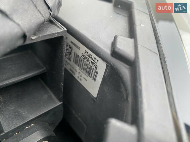 Серый Рено Меган, объемом двигателя 1.5 л и пробегом 192 тыс. км за 15800 $, фото 46 на Automoto.ua