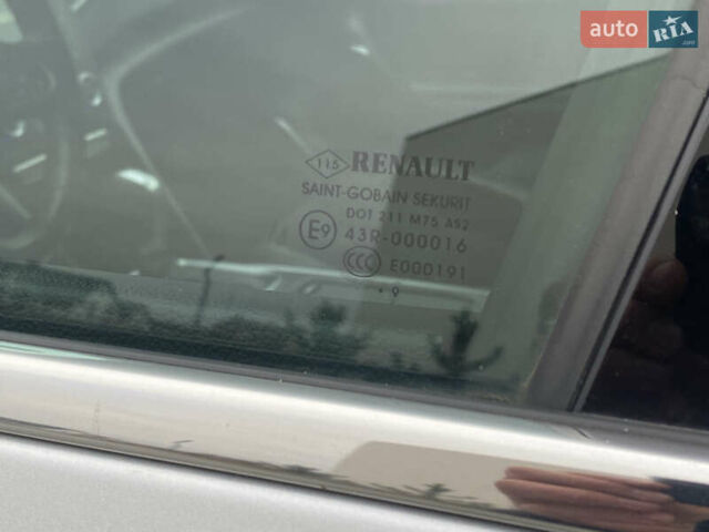 Серый Рено Меган, объемом двигателя 1.5 л и пробегом 192 тыс. км за 15800 $, фото 18 на Automoto.ua