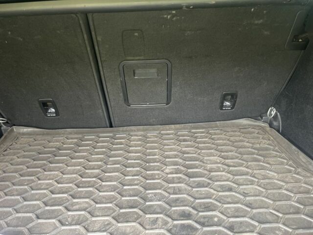 Серый Рено Меган, объемом двигателя 2 л и пробегом 197 тыс. км за 16100 $, фото 5 на Automoto.ua