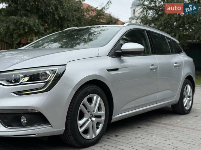 Сірий Рено Меган, об'ємом двигуна 1.46 л та пробігом 237 тис. км за 13500 $, фото 26 на Automoto.ua
