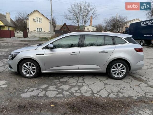 Серый Рено Меган, объемом двигателя 1.46 л и пробегом 230 тыс. км за 13400 $, фото 2 на Automoto.ua