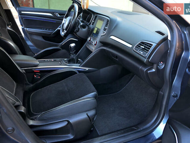 Серый Рено Меган, объемом двигателя 1.46 л и пробегом 128 тыс. км за 15800 $, фото 24 на Automoto.ua