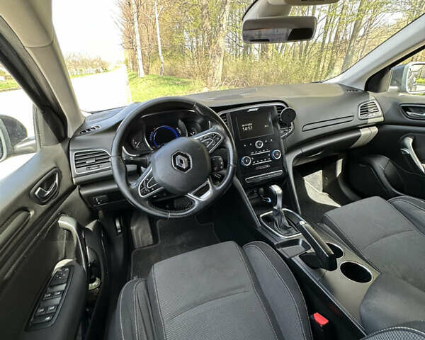 Серый Рено Меган, объемом двигателя 1.46 л и пробегом 180 тыс. км за 13250 $, фото 18 на Automoto.ua