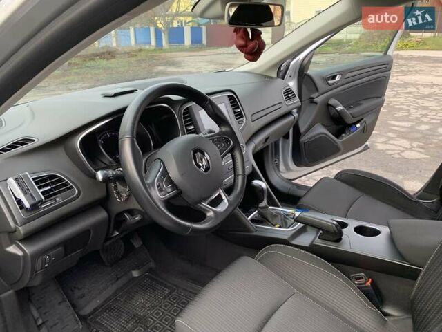 Серый Рено Меган, объемом двигателя 1.46 л и пробегом 230 тыс. км за 13400 $, фото 8 на Automoto.ua