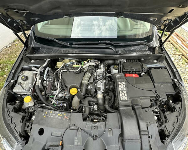 Серый Рено Меган, объемом двигателя 1.46 л и пробегом 180 тыс. км за 13250 $, фото 28 на Automoto.ua