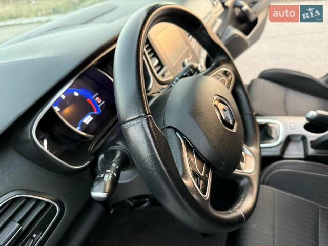 Серый Рено Меган, объемом двигателя 1.5 л и пробегом 96 тыс. км за 15399 $, фото 60 на Automoto.ua