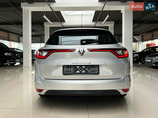 Сірий Рено Меган, об'ємом двигуна 1.5 л та пробігом 199 тис. км за 13499 $, фото 5 на Automoto.ua