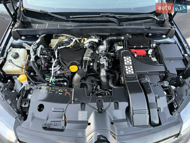 Серый Рено Меган, объемом двигателя 1.5 л и пробегом 96 тыс. км за 15399 $, фото 10 на Automoto.ua