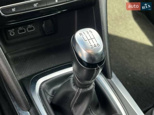 Серый Рено Меган, объемом двигателя 1.5 л и пробегом 105 тыс. км за 14190 $, фото 23 на Automoto.ua