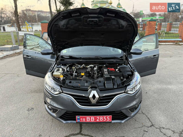 Серый Рено Меган, объемом двигателя 1.5 л и пробегом 96 тыс. км за 15399 $, фото 90 на Automoto.ua