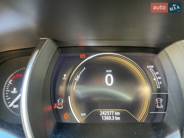Серый Рено Меган, объемом двигателя 1.46 л и пробегом 245 тыс. км за 13700 $, фото 7 на Automoto.ua
