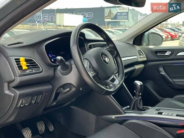 Серый Рено Меган, объемом двигателя 1.5 л и пробегом 105 тыс. км за 14190 $, фото 9 на Automoto.ua