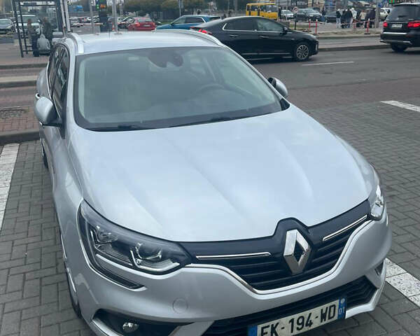Сірий Рено Меган, об'ємом двигуна 1.5 л та пробігом 138 тис. км за 14499 $, фото 1 на Automoto.ua
