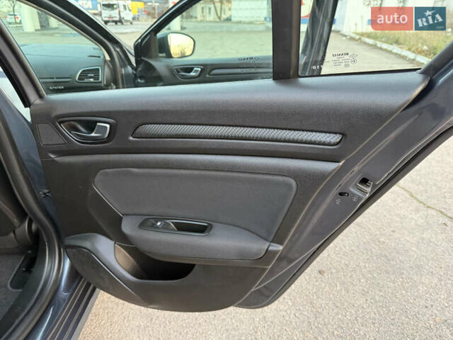 Серый Рено Меган, объемом двигателя 1.5 л и пробегом 96 тыс. км за 15399 $, фото 44 на Automoto.ua