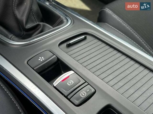 Серый Рено Меган, объемом двигателя 1.5 л и пробегом 105 тыс. км за 14190 $, фото 30 на Automoto.ua