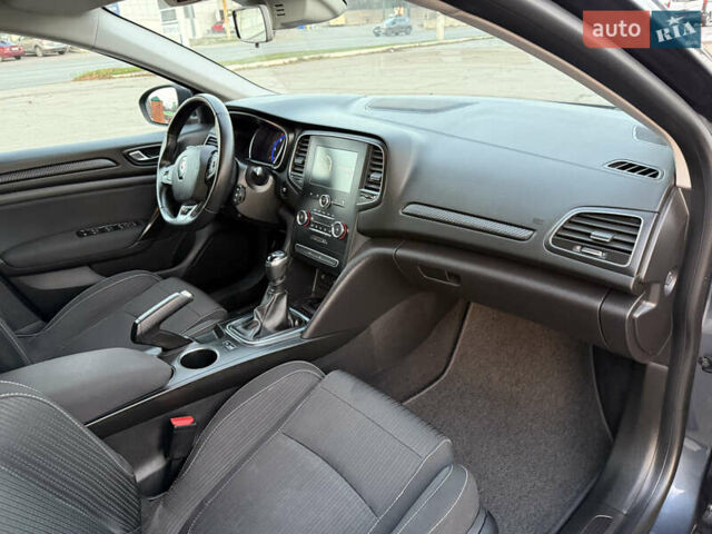 Серый Рено Меган, объемом двигателя 1.5 л и пробегом 96 тыс. км за 15399 $, фото 41 на Automoto.ua