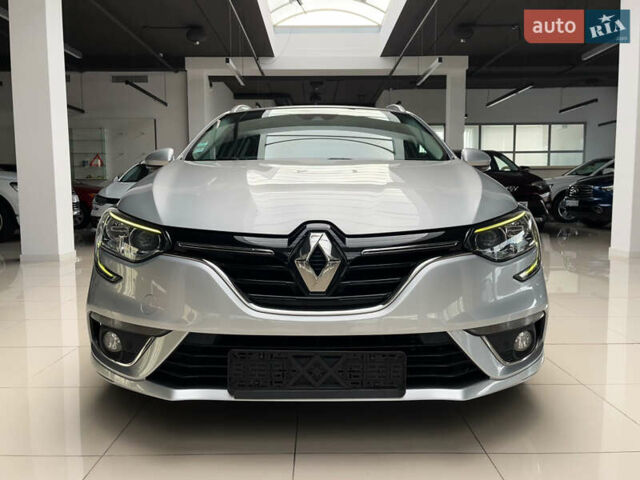 Сірий Рено Меган, об'ємом двигуна 1.5 л та пробігом 199 тис. км за 13499 $, фото 1 на Automoto.ua