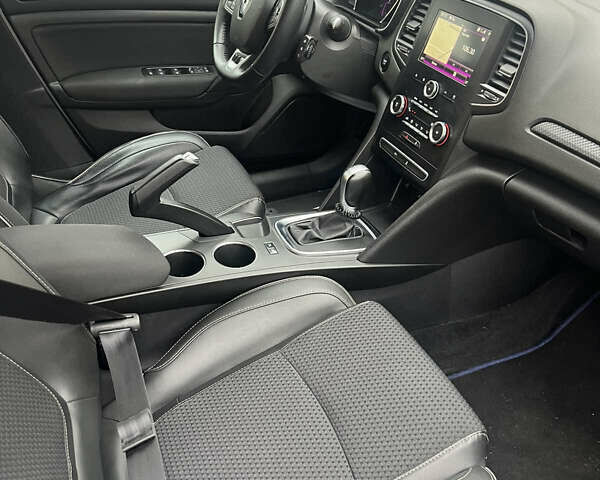 Сірий Рено Меган, об'ємом двигуна 1.5 л та пробігом 138 тис. км за 14499 $, фото 17 на Automoto.ua