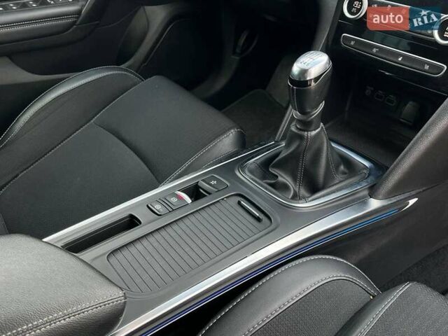 Серый Рено Меган, объемом двигателя 1.5 л и пробегом 105 тыс. км за 14190 $, фото 43 на Automoto.ua