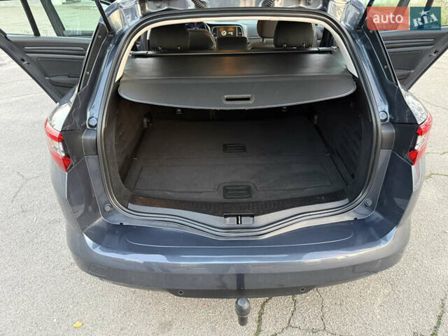 Серый Рено Меган, объемом двигателя 1.5 л и пробегом 96 тыс. км за 15399 $, фото 74 на Automoto.ua