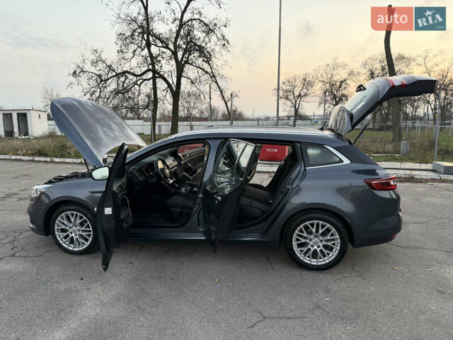 Серый Рено Меган, объемом двигателя 1.5 л и пробегом 96 тыс. км за 15399 $, фото 103 на Automoto.ua