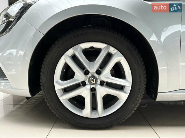 Сірий Рено Меган, об'ємом двигуна 1.5 л та пробігом 199 тис. км за 13499 $, фото 8 на Automoto.ua