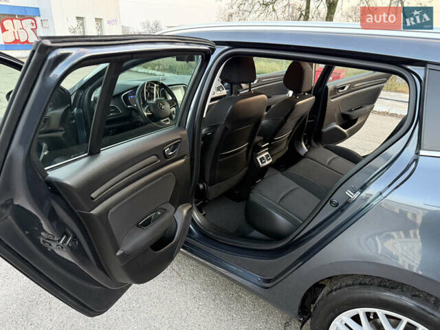 Серый Рено Меган, объемом двигателя 1.5 л и пробегом 96 тыс. км за 15399 $, фото 69 на Automoto.ua